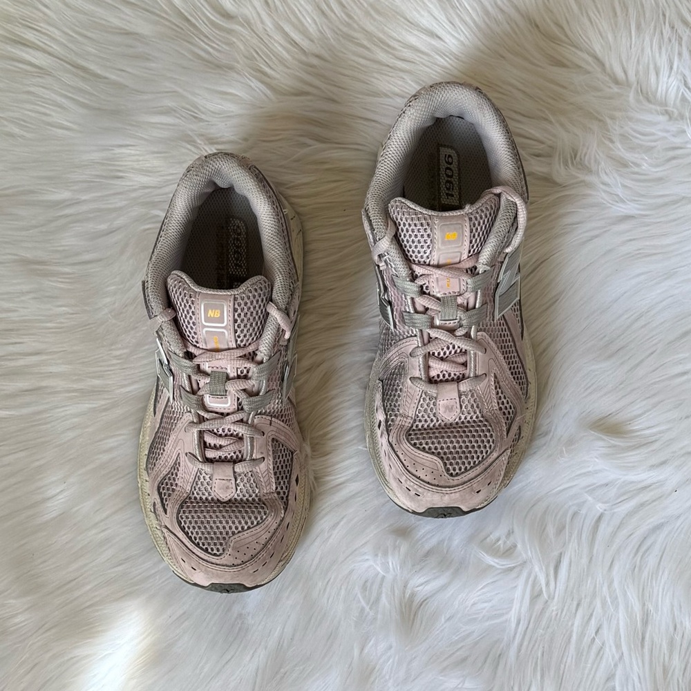 New Balance 1906R “Rose Sugar Ice Wine” Size 6.5Y (Women’s ~8) Pink - Picture 5 of 10
